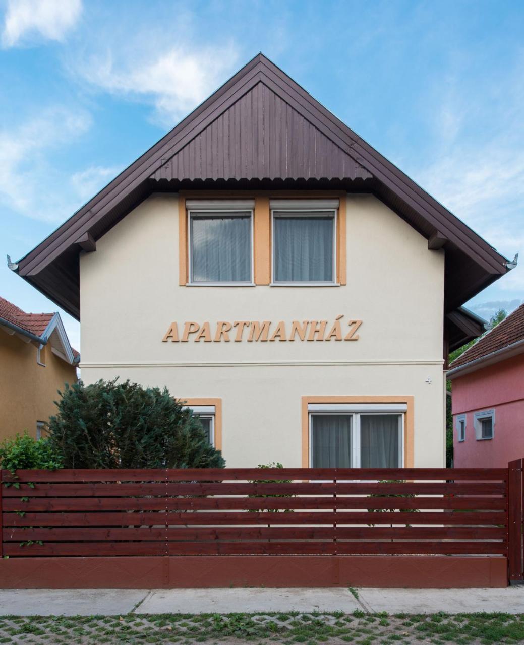 Hajdu Apartman 3. Hajduszoboszlo Exterior photo