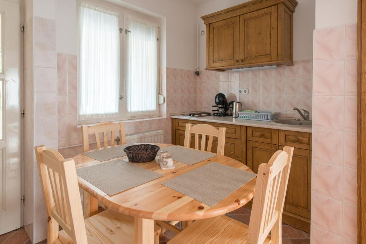 Hajdu Apartman 3. Hajduszoboszlo Exterior photo